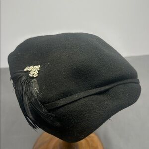 Glenover Henry Pollak black Hat w/‎ Feather/Rhinestone Accent